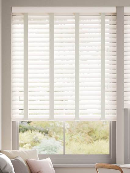 PVC Meringa e Greige Veneziane in legno  anteprima immagine